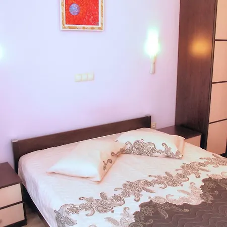 Charming 2bd Apartment, 5 Min From Train Station And Marina * Варна