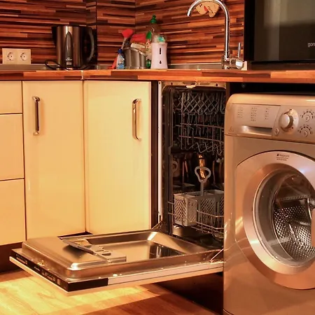 Appartement Charming 2bd Apartment, 5 Min From Train Station And Marina *