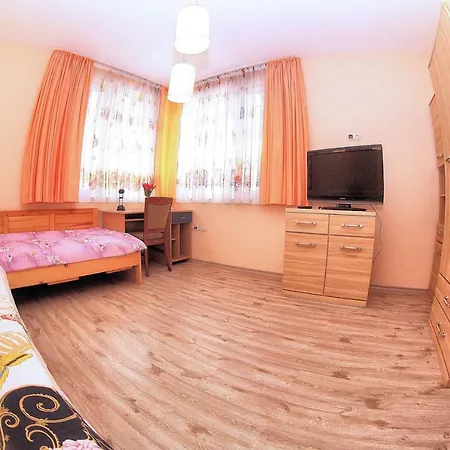 Charming 2bd Apartment, 5 Min From Train Station And Marina * Varna