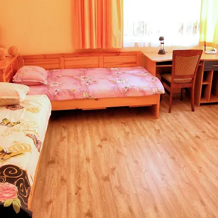 Charming 2bd Apartment, 5 Min From Train Station And Marina Appartement *