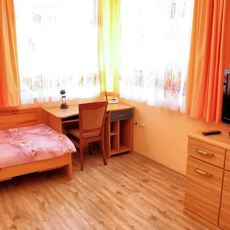 Appartement Charming 2bd Apartment, 5 Min From Train Station And Marina Varna
